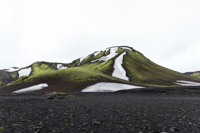 Hólar og hæðir
