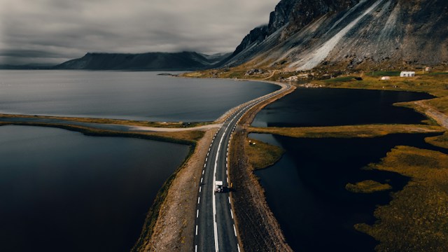 Vegir og götur