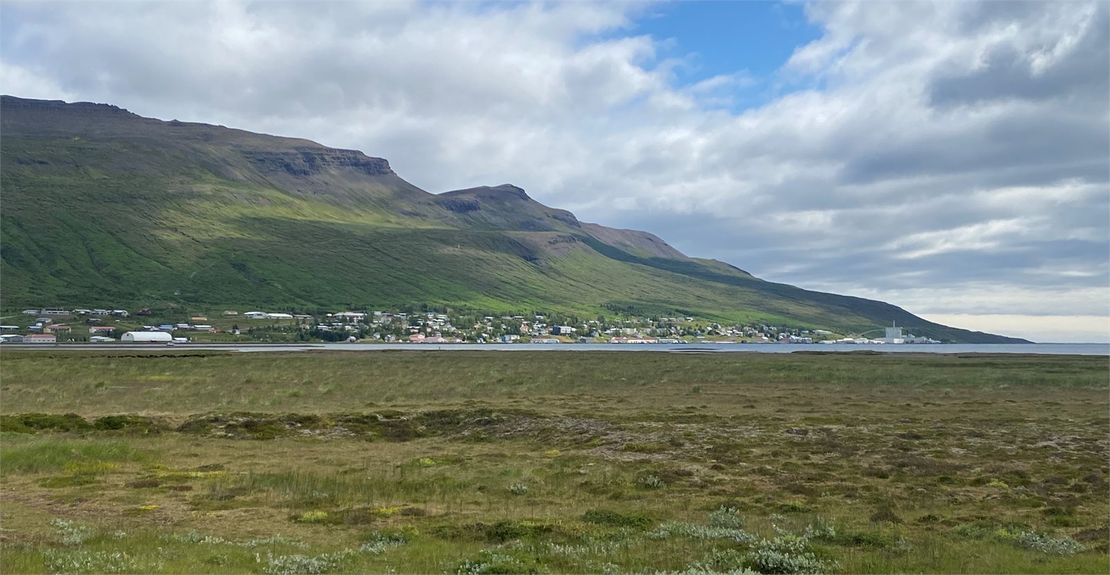 Fáskrúðsfjörður og nágrenni tjaldsvæðisins