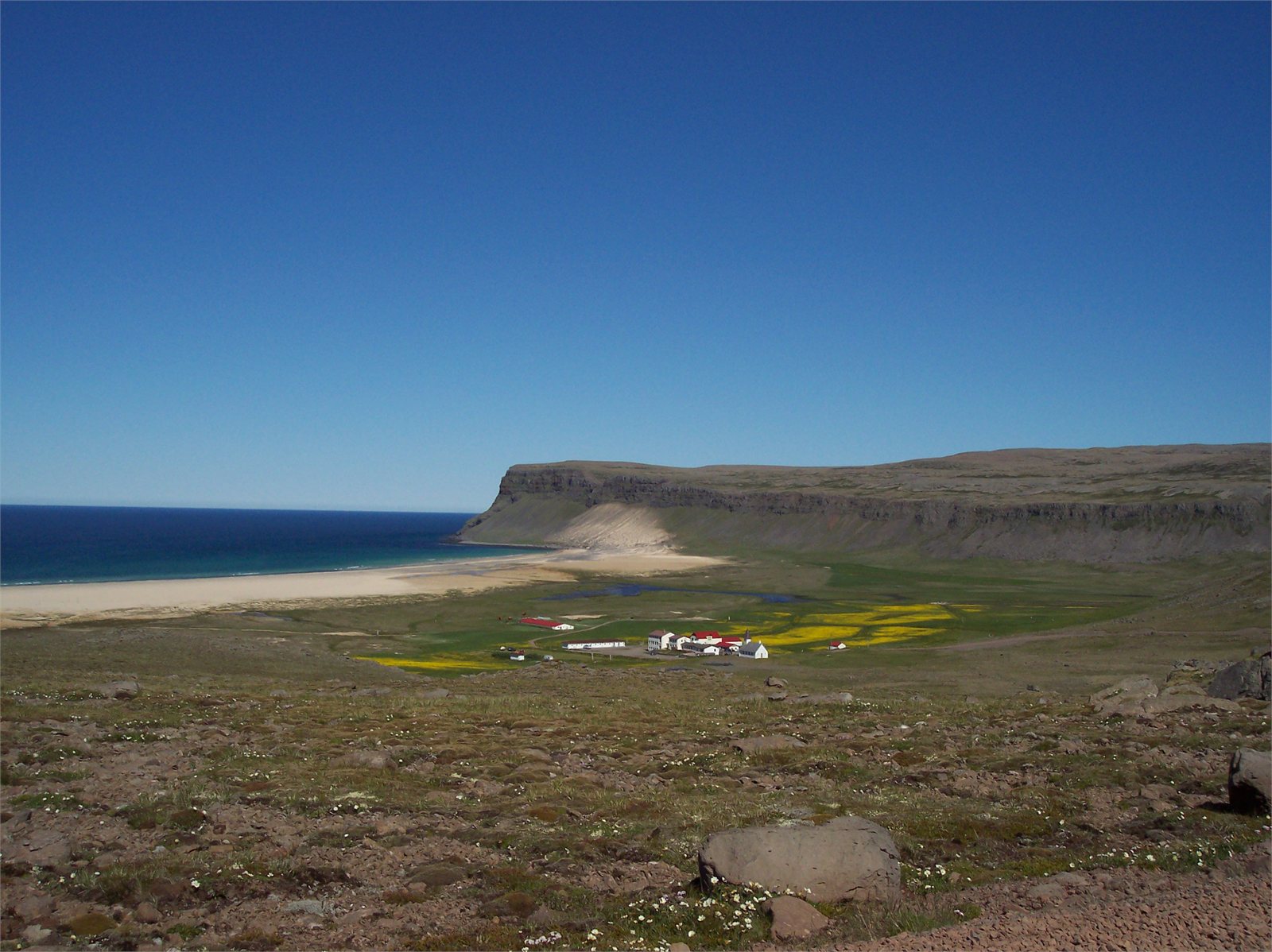 Breiðavík og nágrenni tjaldsvæðisins