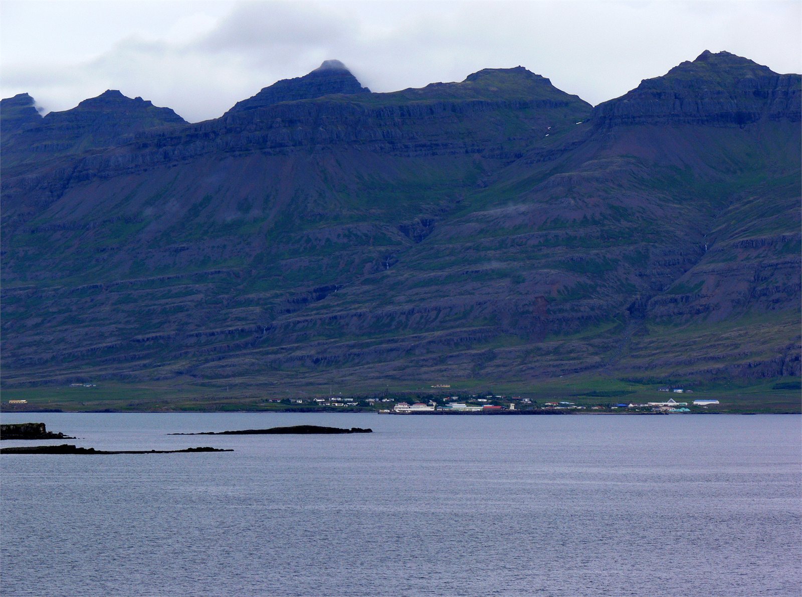 Breiðdalsvík og nágrenni tjaldsvæðisins