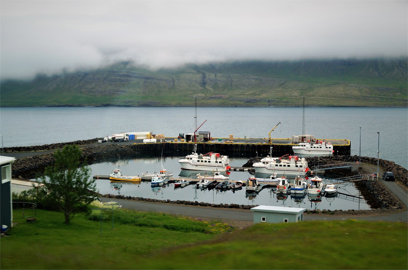 Stöðvarfjörður og höfnin