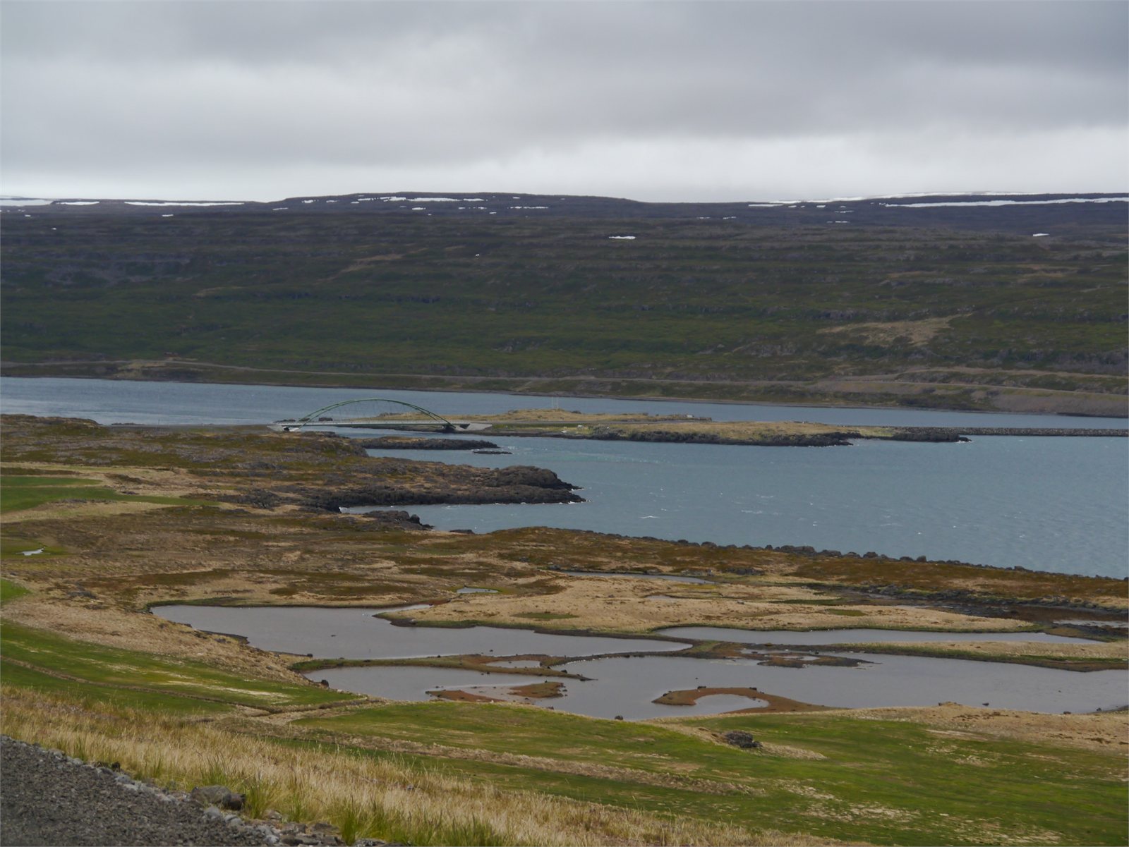 Landslag í Mjóafirði á Vestfjörðum, nærri Heydal