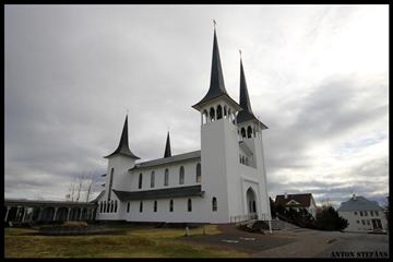 Háteigur Church